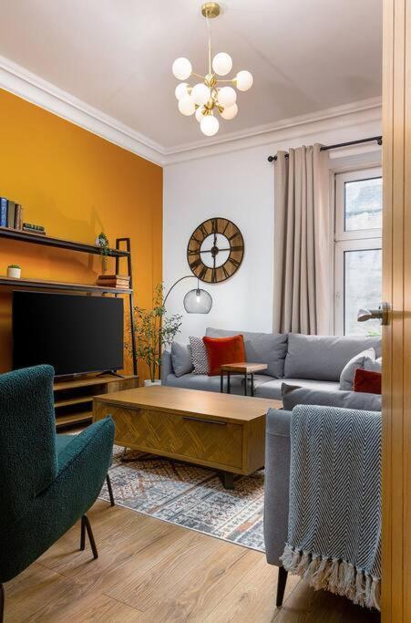 The Stylish 3-Bedroom Maisonette Retreat Stirling Eksteriør billede