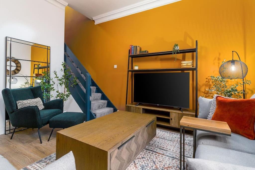 The Stylish 3-Bedroom Maisonette Retreat Stirling Eksteriør billede